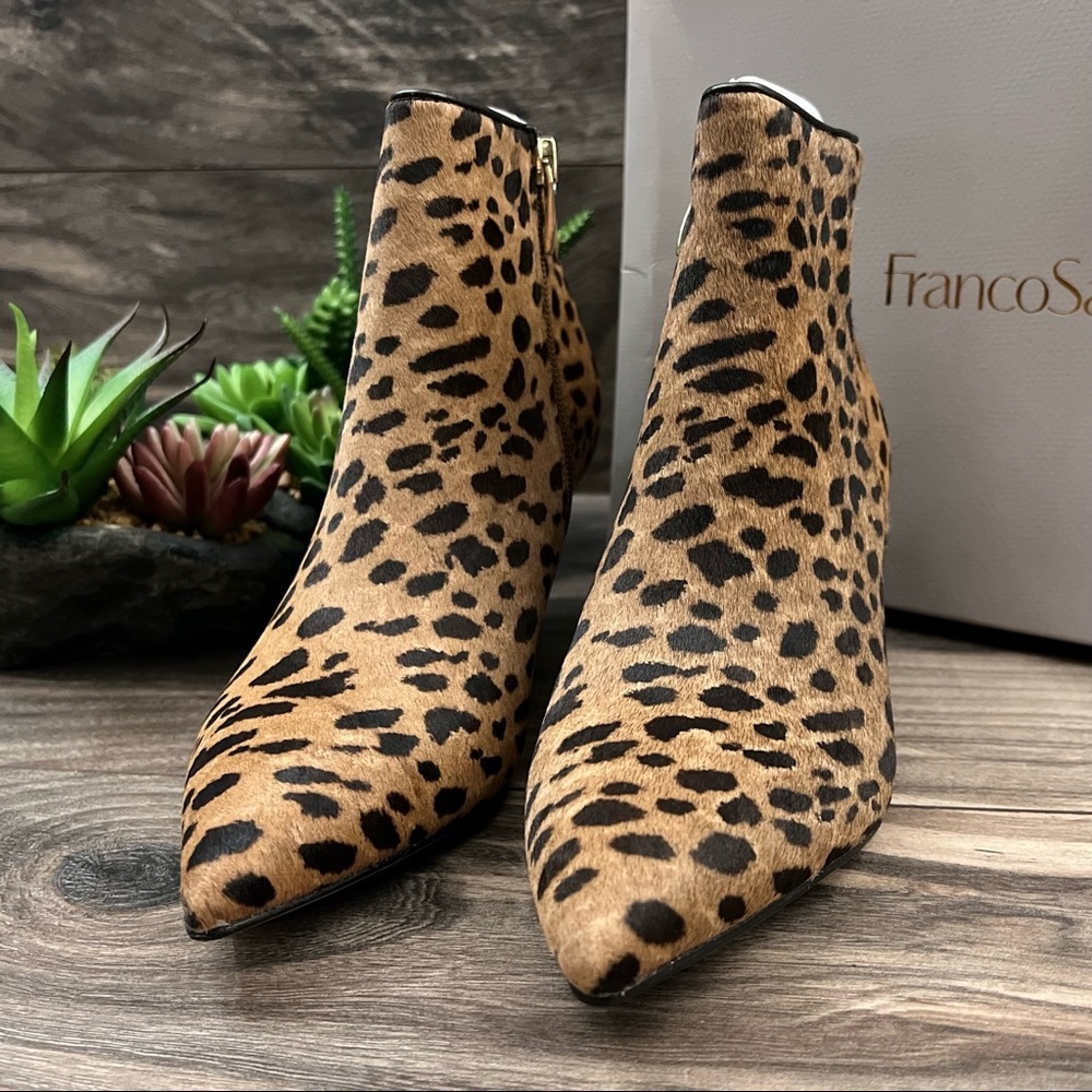 NIB Franco Sarto Delighted2 Cone Kitten Heel Ankle Bootie - Picture 3 of 13